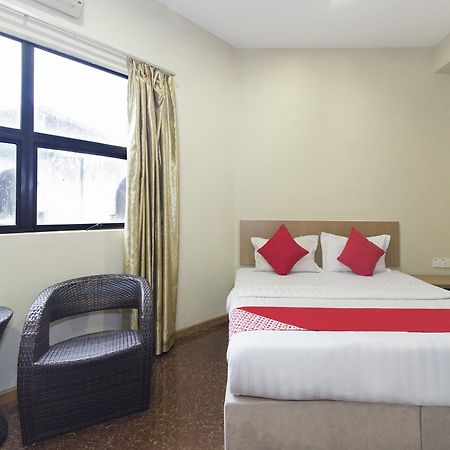 Oyo 422 Hotel Reno Kuala Lumpur Ngoại thất bức ảnh