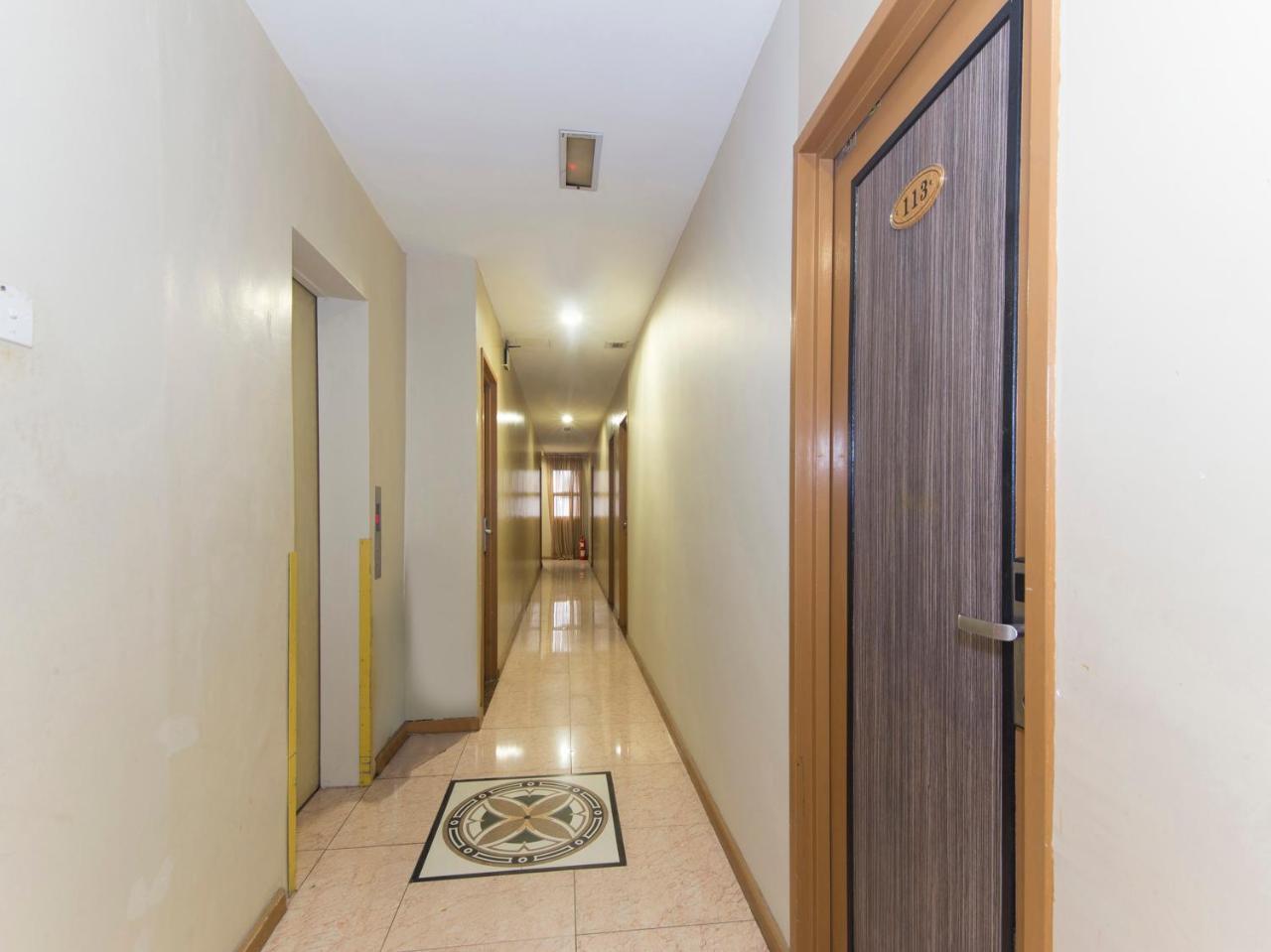 Oyo 422 Hotel Reno Kuala Lumpur Ngoại thất bức ảnh
