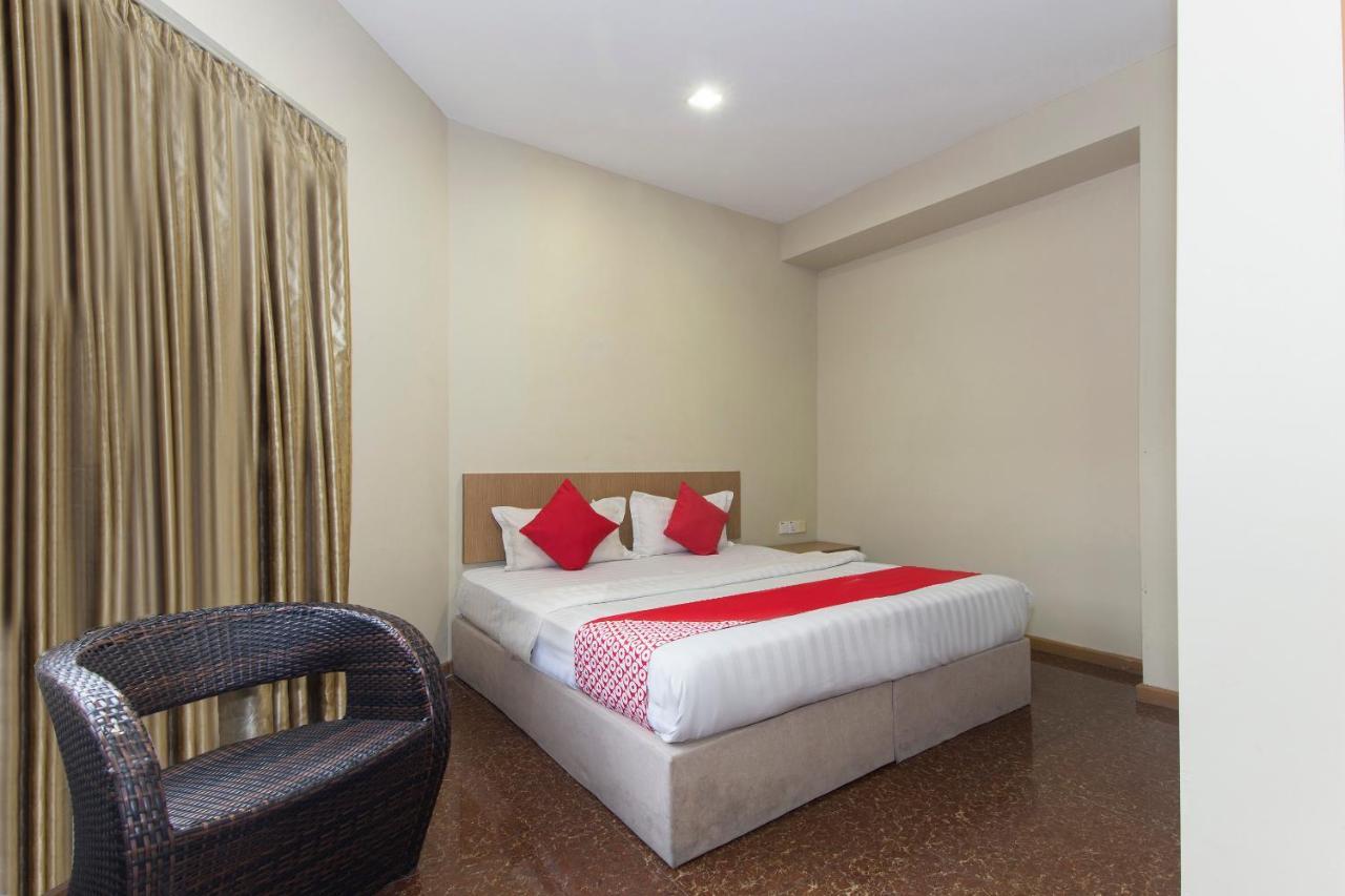 Oyo 422 Hotel Reno Kuala Lumpur Ngoại thất bức ảnh