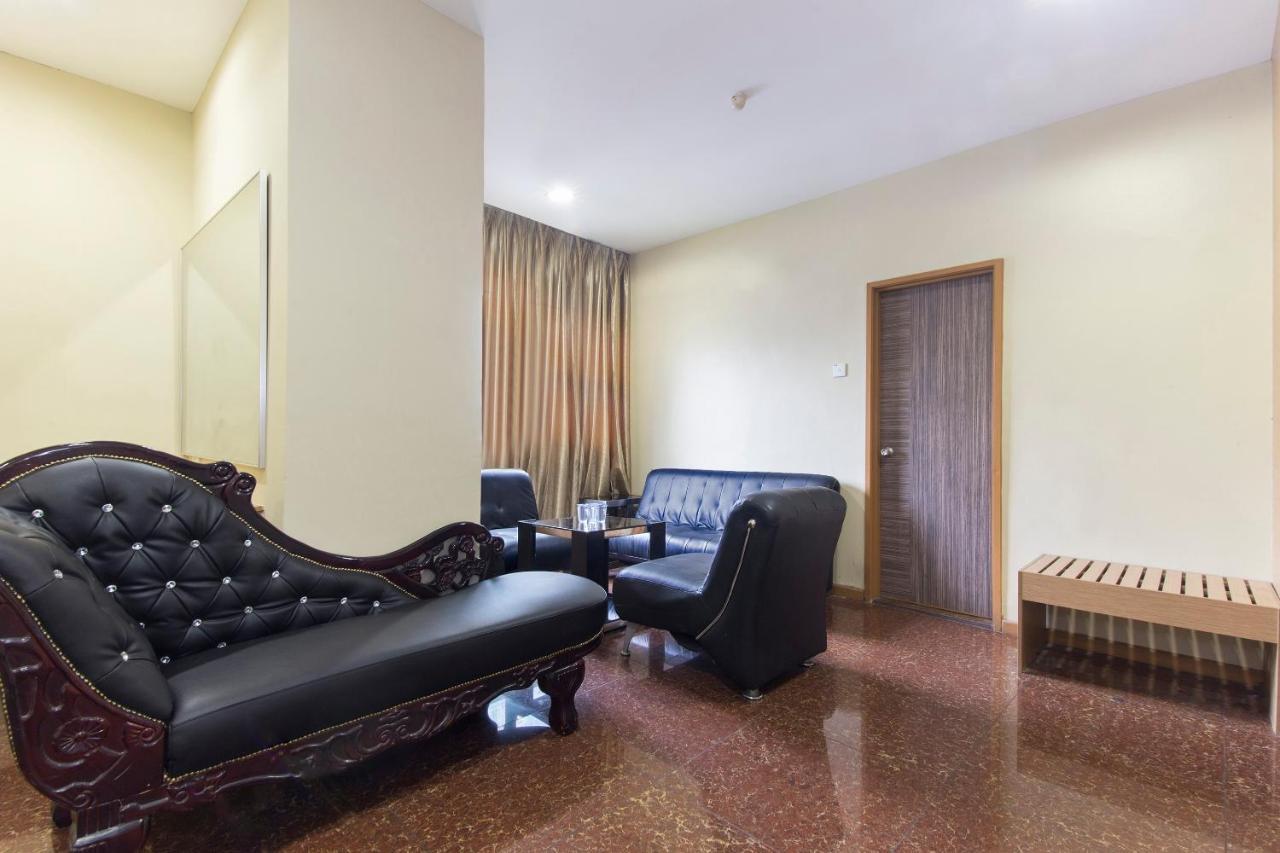 Oyo 422 Hotel Reno Kuala Lumpur Ngoại thất bức ảnh